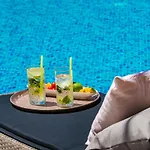 Luigi With A Pool * ツァヴタット